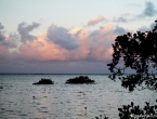 Coucher de soleil sur le Camping de Kwatéa, de la tribu d'Unia.