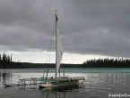 Pirogue traditionnelle dans la Baie d'Oro