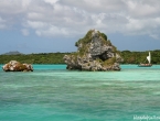 Pirogue dans la Baie d'Upi