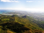 Panorama sur Nouméa et ses environs.