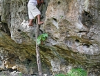 Grotte cachée !