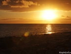 Coucher de soleil au Nakamal du même nom à Nouville